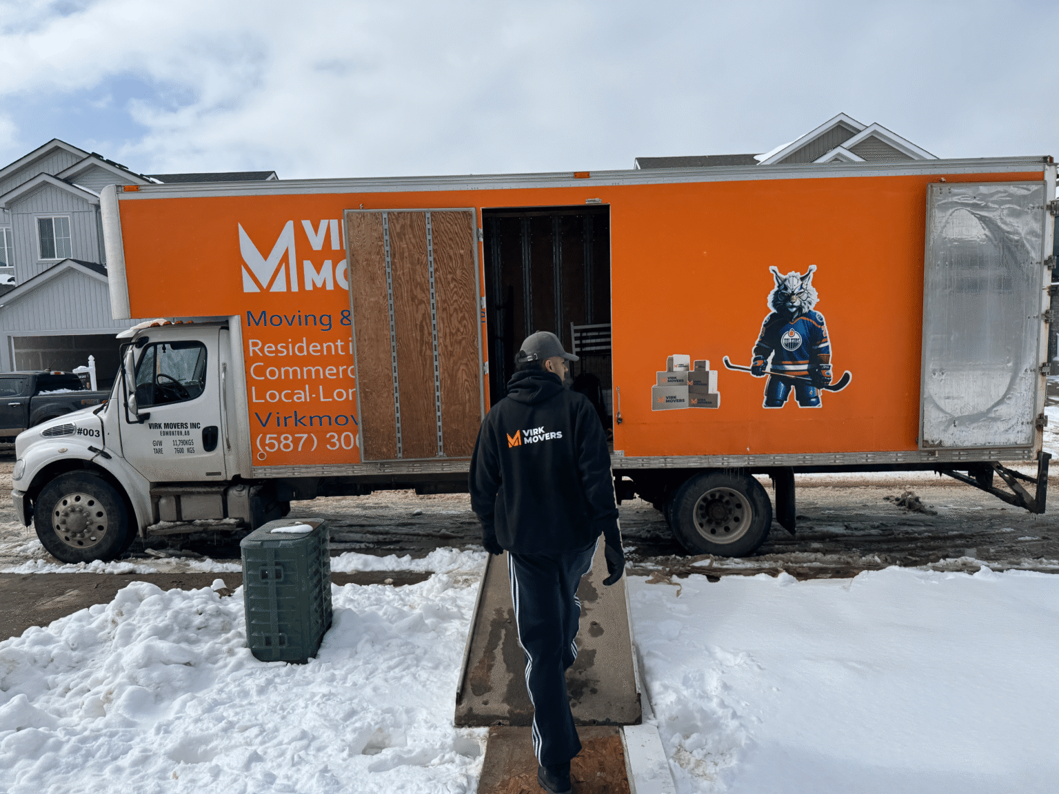 Hot Shot Deliveries Services in Edmonton​